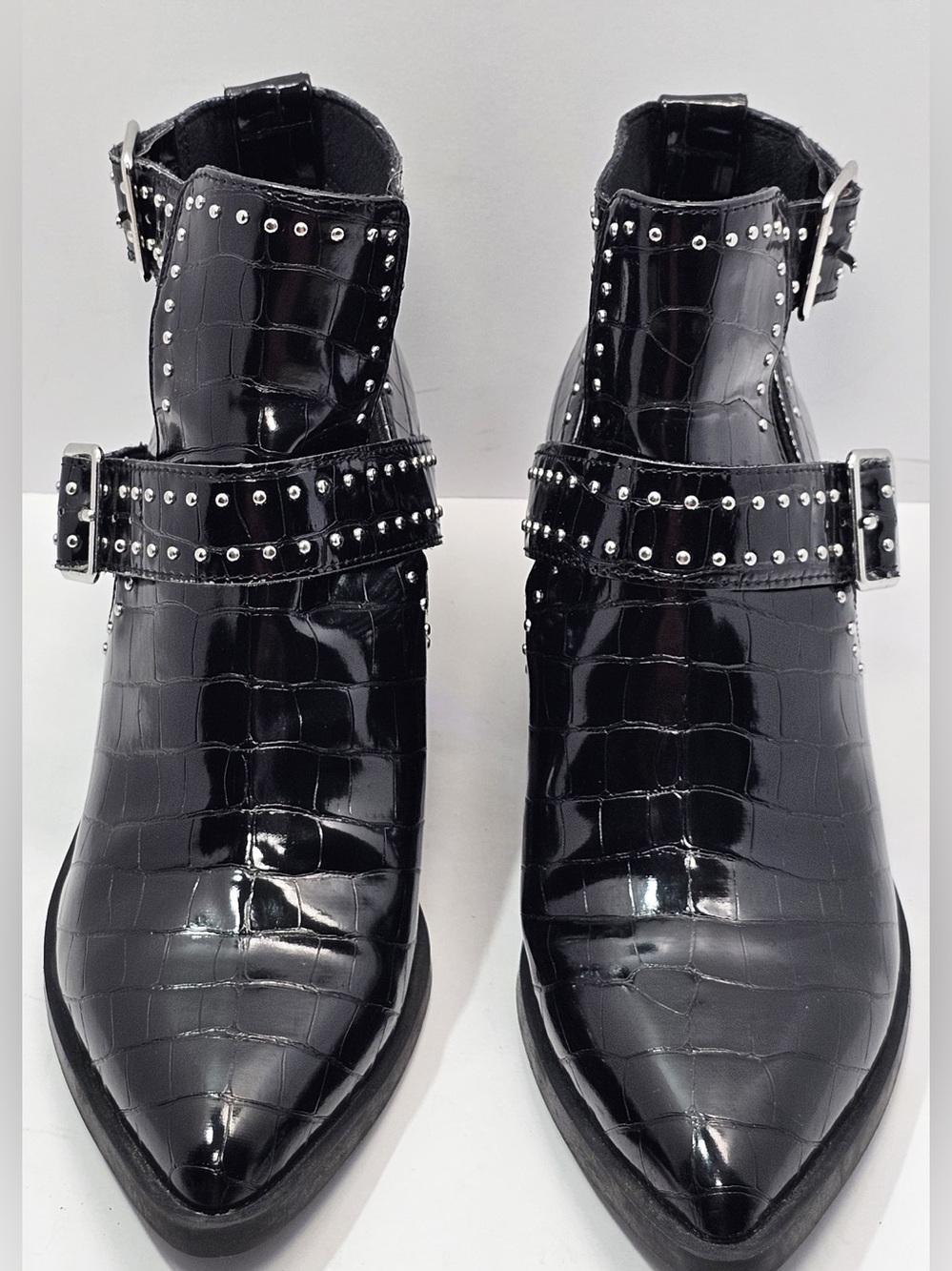 🖤 Steve Madden Black Croc Embossed Studded Ankle Boots